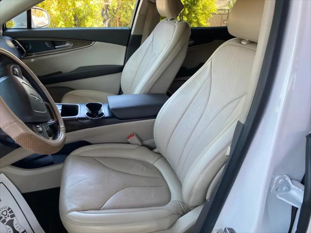 2019 Lincoln Nautilus Reserve