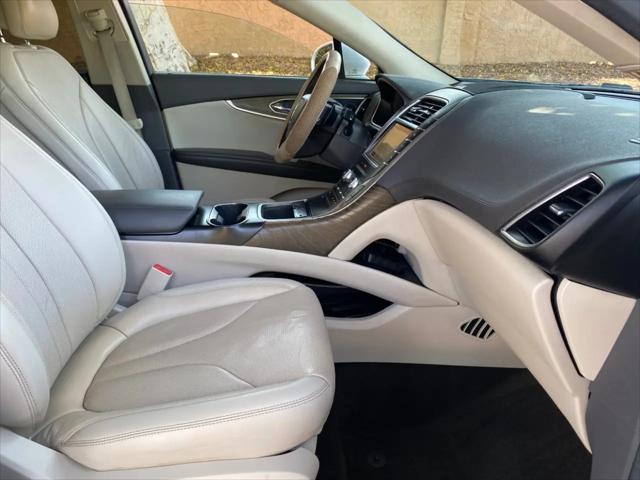 2019 Lincoln Nautilus Reserve