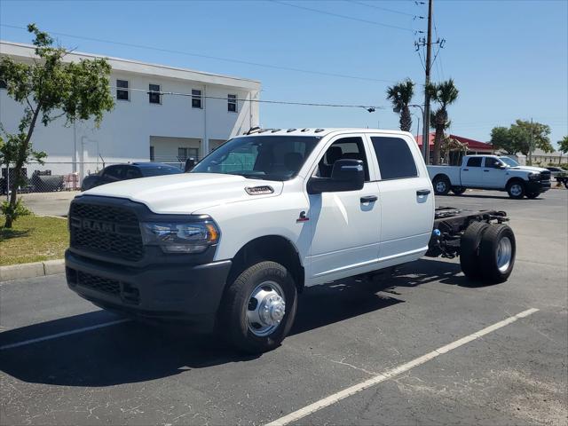 2023 RAM Ram 3500 Chassis Cab RAM 3500 TRADESMAN CREW CAB CHASSIS 4X2 60 CA