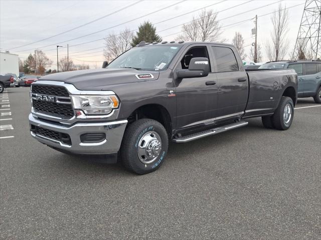 2024 RAM Ram 3500 RAM 3500 TRADESMAN CREW CAB 4X4 8 BOX