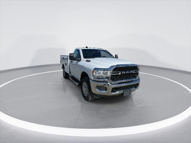 2024 RAM Ram 3500 Chassis Cab RAM 3500 TRADESMAN CHASSIS REGULAR CAB 4X4 60 CA