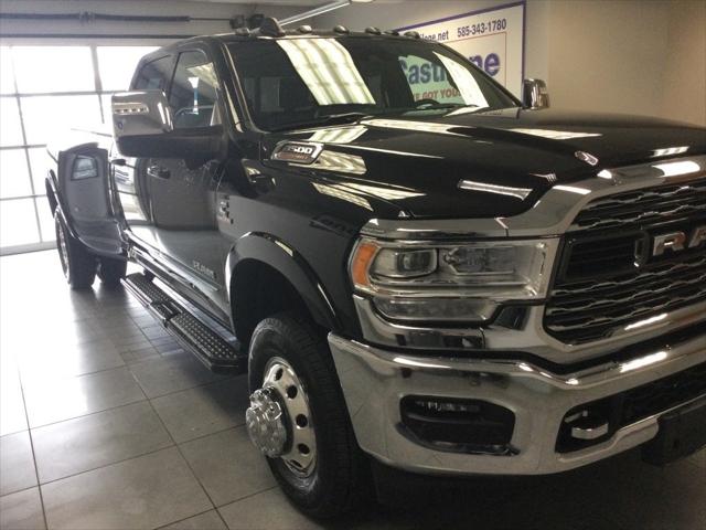 2024 RAM Ram 3500 RAM 3500 LIMITED CREW CAB 4X4 8 BOX