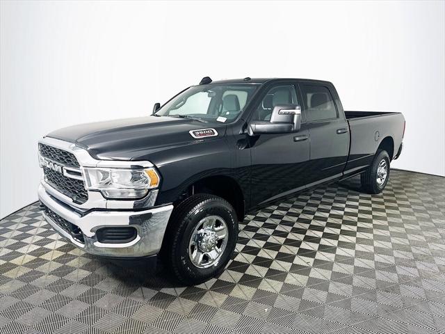 2024 RAM Ram 3500 RAM 3500 TRADESMAN CREW CAB 4X4 8 BOX