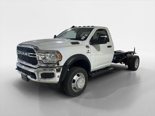2024 RAM Ram 5500 Chassis Cab RAM 5500 TRADESMAN CHASSIS REGULAR CAB 4X4 84 CA