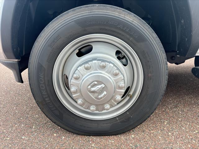 2024 RAM Ram 5500 Chassis Cab RAM 5500 TRADESMAN CHASSIS REGULAR CAB 4X4 84 CA 2024 RAM Ram 5500 Chassis Cab RAM 5500 TRADESMAN CHASSIS REGULAR CAB 4X4 84 CA