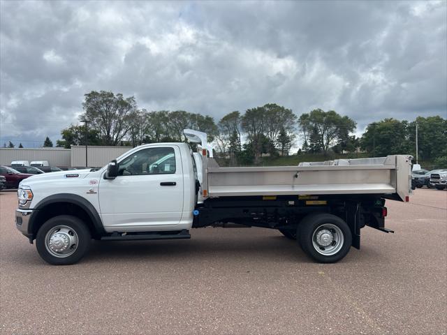 2024 RAM Ram 5500 Chassis Cab RAM 5500 TRADESMAN CHASSIS REGULAR CAB 4X4 84 CA 2024 RAM Ram 5500 Chassis Cab RAM 5500 TRADESMAN CHASSIS REGULAR CAB 4X4 84 CA