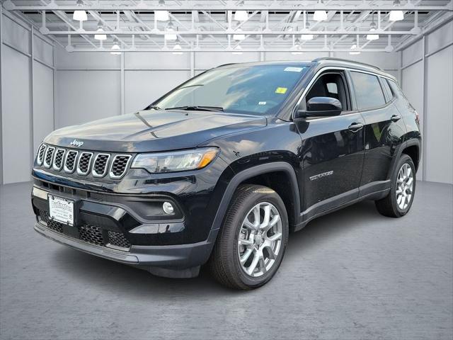 2024 Jeep Compass COMPASS LATITUDE LUX 4X4