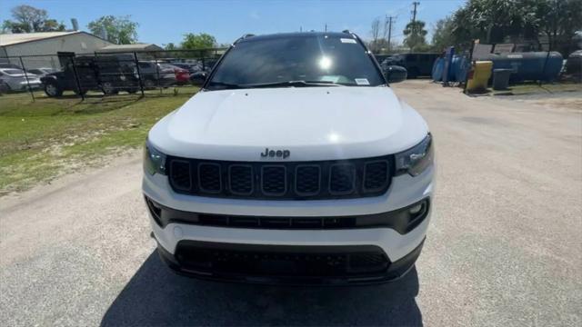 2024 Jeep Compass COMPASS LATITUDE 4X4