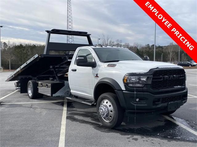 2024 RAM Ram 5500 Chassis Cab RAM 5500 TRADESMAN CHASSIS REGULAR CAB 4X2 120 CA