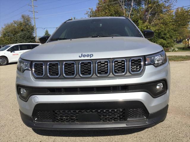 2024 Jeep Compass COMPASS LATITUDE 4X4