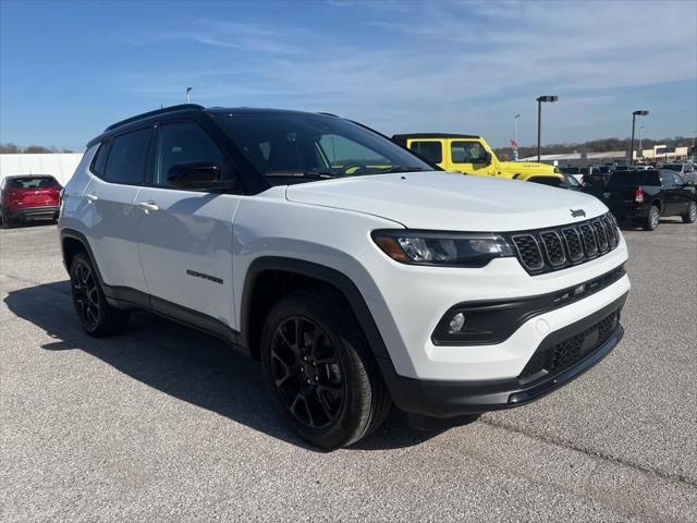 2024 Jeep Compass COMPASS LATITUDE 4X4