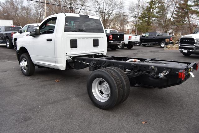 2024 RAM Ram 3500 Chassis Cab RAM 3500 TRADESMAN CHASSIS REGULAR CAB 4X4 60 CA
