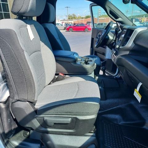 2024 RAM Ram 5500 Chassis Cab RAM 5500 SLT CHASSIS REGULAR CAB 4X4 120 CA 2024 RAM Ram 5500 Chassis Cab RAM 5500 SLT CHASSIS REGULAR CAB 4X4 120 CA