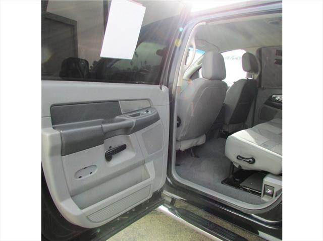 2009 Dodge Ram 2500 SXT/SLT
