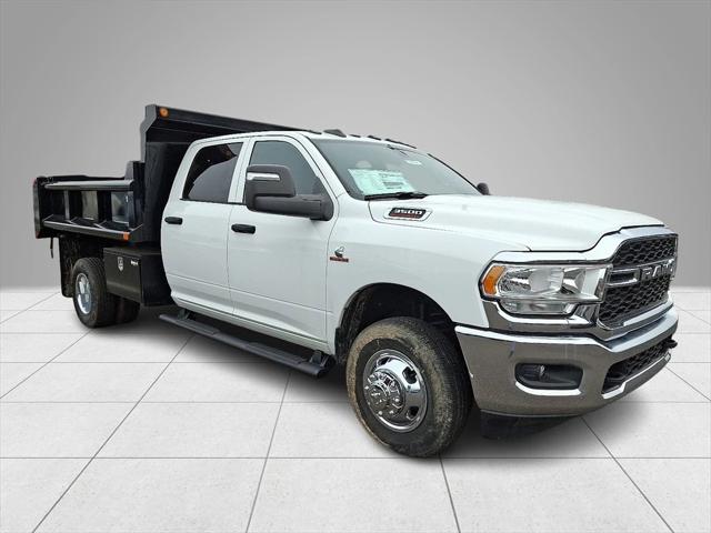 2023 RAM Ram 3500 Chassis Cab RAM 3500 TRADESMAN CREW CAB CHASSIS 4X4 60 CA