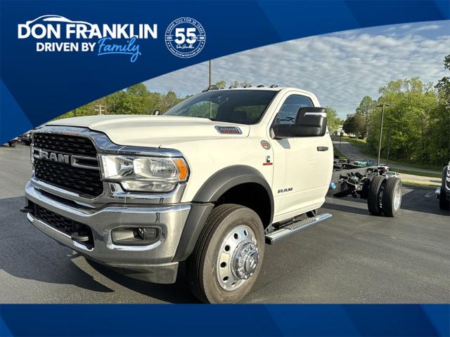 2024 RAM Ram 5500 Chassis Cab RAM 5500 SLT CHASSIS REGULAR CAB 4X4 120 CA 2024 RAM Ram 5500 Chassis Cab RAM 5500 SLT CHASSIS REGULAR CAB 4X4 120 CA