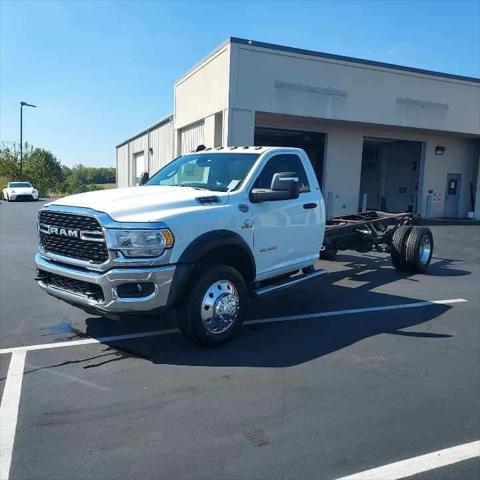 2024 RAM Ram 5500 Chassis Cab RAM 5500 SLT CHASSIS REGULAR CAB 4X4 120 CA