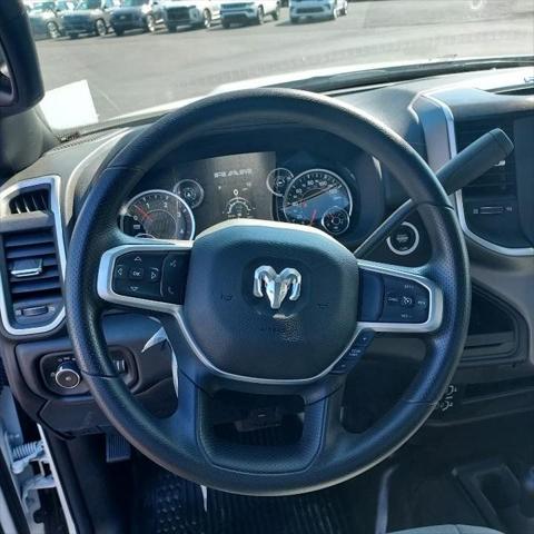 2024 RAM Ram 5500 Chassis Cab RAM 5500 SLT CHASSIS REGULAR CAB 4X4 120 CA