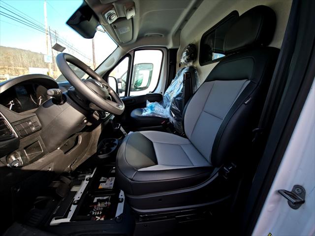 2024 Ram ProMaster Cargo Van Tradesman High Roof 159 WB EXT w/Pass Seat