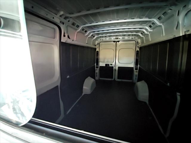 2024 Ram ProMaster Cargo Van Tradesman High Roof 159 WB EXT w/Pass Seat