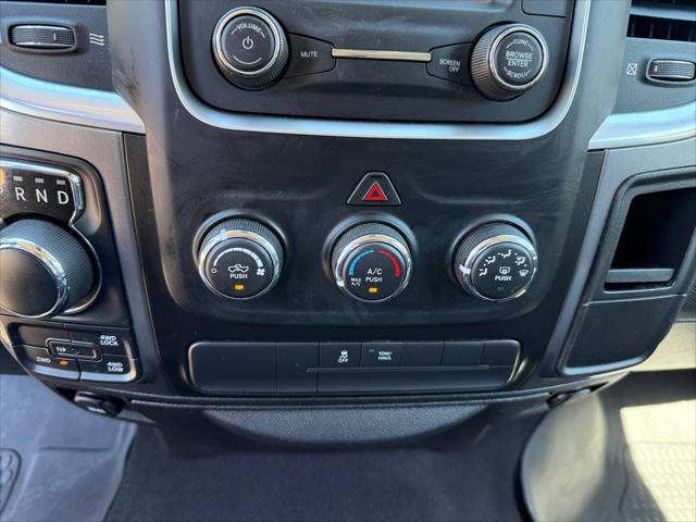 2021 Ram 1500 SLT Crew Cab 4x4 5'7" Box