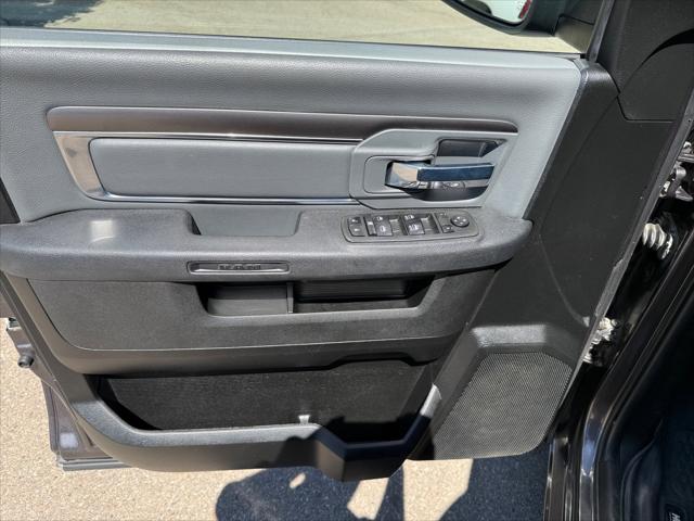 2021 Ram 1500 SLT Crew Cab 4x4 5'7" Box