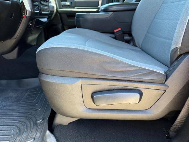 2021 Ram 1500 SLT Crew Cab 4x4 5'7" Box