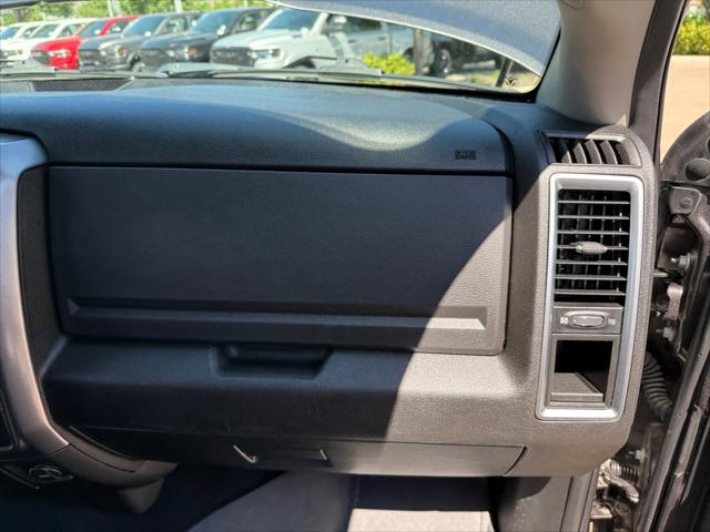 2021 Ram 1500 SLT Crew Cab 4x4 5'7" Box