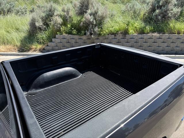 2021 Ram 1500 SLT Crew Cab 4x4 5'7" Box
