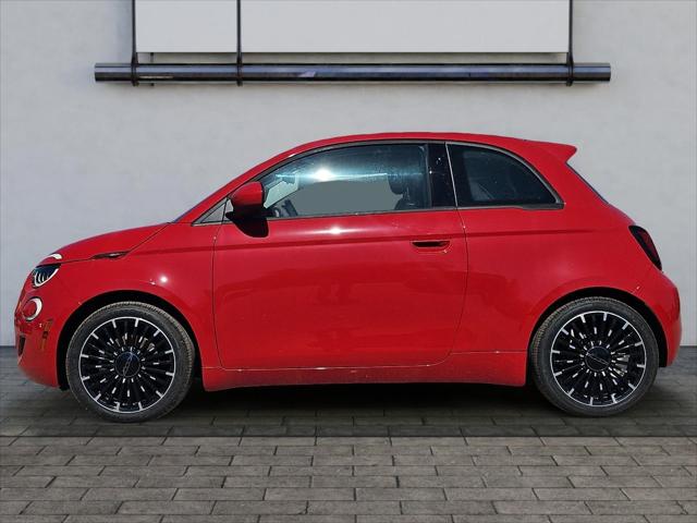 2024 Fiat FIAT 500e 500e INSPI(RED)