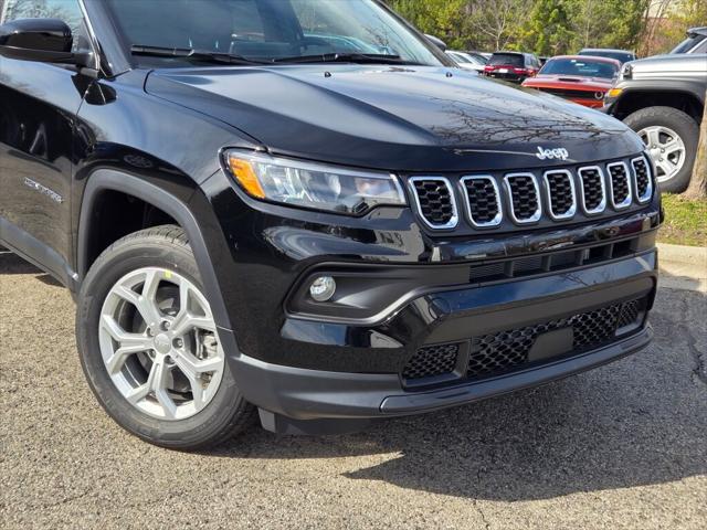 2024 Jeep Compass COMPASS LATITUDE 4X4