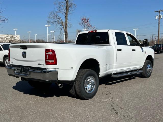 2024 RAM Ram 3500 RAM 3500 TRADESMAN CREW CAB 4X4 8 BOX