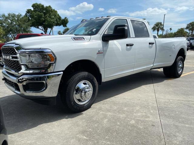 2024 RAM Ram 3500 RAM 3500 TRADESMAN CREW CAB 4X4 8 BOX