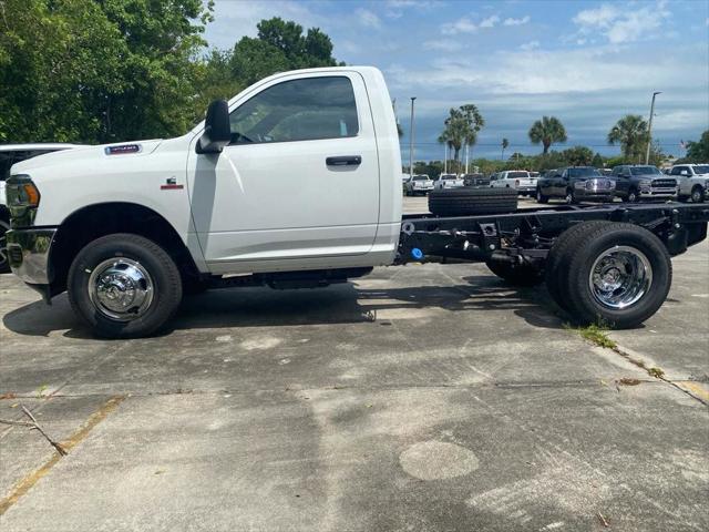 2024 RAM Ram 3500 Chassis Cab RAM 3500 TRADESMAN CHASSIS REGULAR CAB 4X4 60 CA