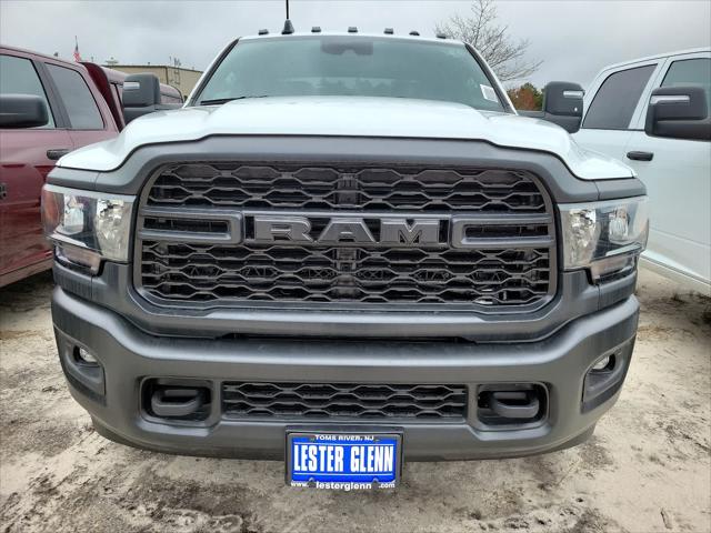 2024 RAM Ram 3500 Chassis Cab RAM 3500 TRADESMAN CREW CAB CHASSIS 4X4 60 CA 2024 RAM Ram 3500 Chassis Cab RAM 3500 TRADESMAN CREW CAB CHASSIS 4X4 60 CA