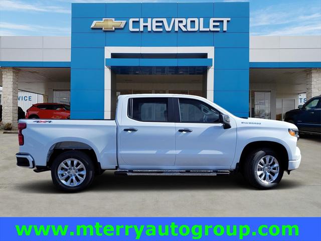 2024 Chevrolet Silverado 1500 4WD Crew Cab Short Bed Custom