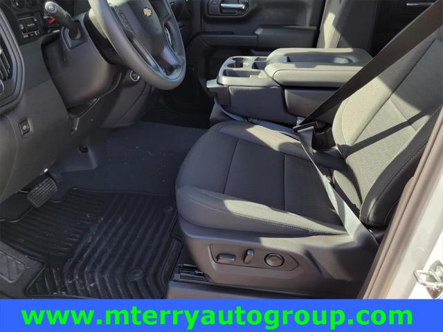 2024 Chevrolet Silverado 1500 4WD Crew Cab Short Bed Custom