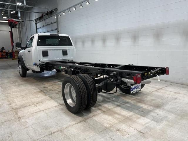 2024 RAM Ram 5500 Chassis Cab RAM 5500 SLT CHASSIS REGULAR CAB 4X4 120 CA