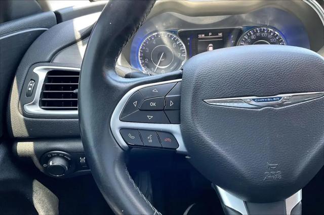 2016 Chrysler 200 Limited