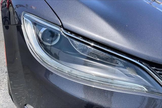 2016 Chrysler 200 Limited