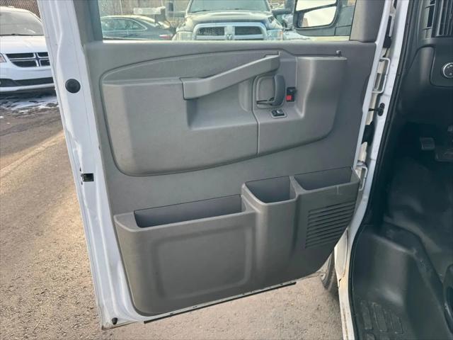 2021 GMC Savana Cargo RWD 2500 Regular Wheelbase Work Van