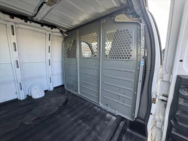 2021 GMC Savana Cargo RWD 2500 Regular Wheelbase Work Van