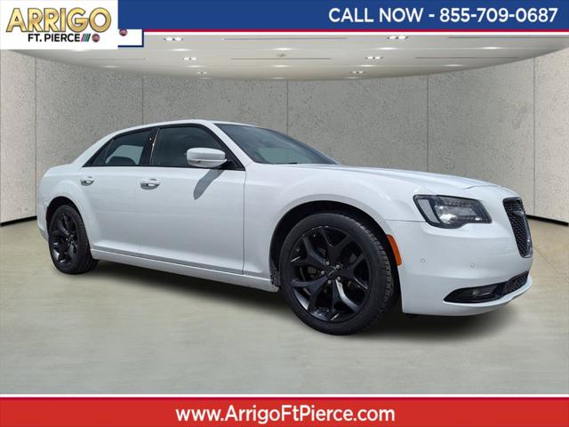 2022 Chrysler 300 S