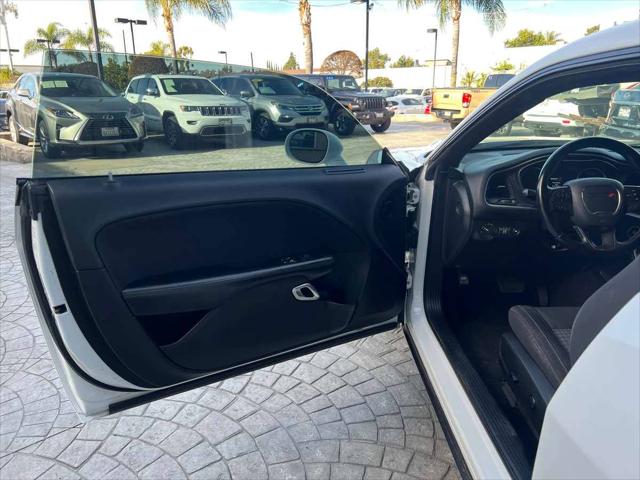 2019 Dodge Challenger SXT