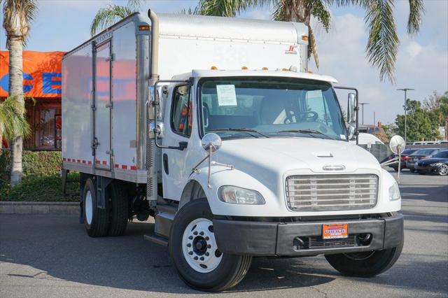 2013 Freightliner M2 106