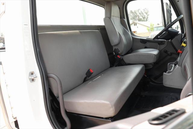 2017 Freightliner M2 106