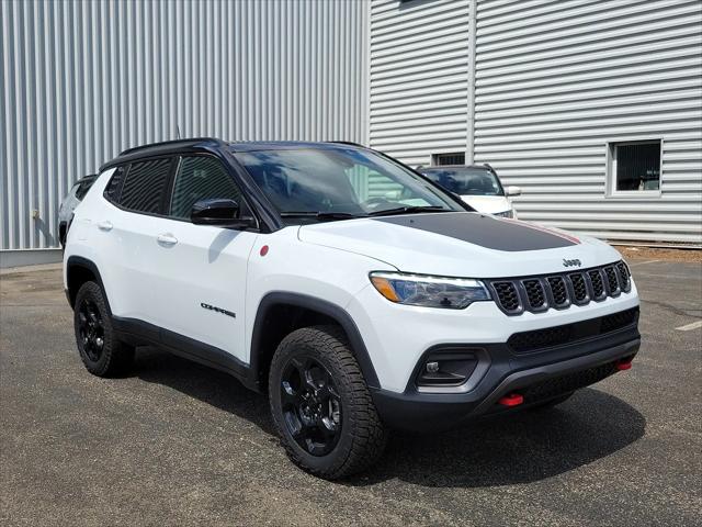2024 Jeep Compass COMPASS TRAILHAWK 4X4