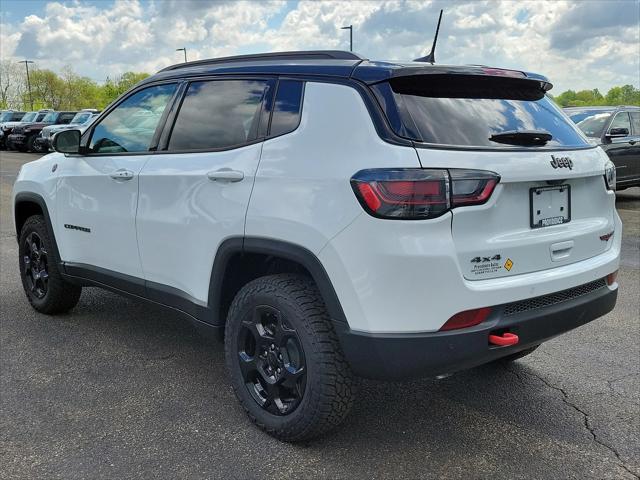 2024 Jeep Compass COMPASS TRAILHAWK 4X4