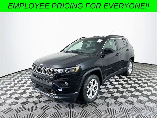 2024 Jeep Compass COMPASS LATITUDE 4X4