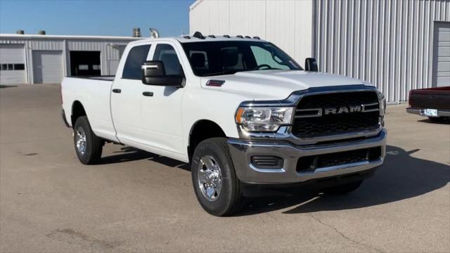 2024 RAM Ram 2500 RAM 2500 TRADESMAN CREW CAB 4X4 8 BOX